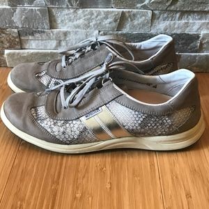 LASER GREY BY MEPHISTO SHOES SZ 8.5